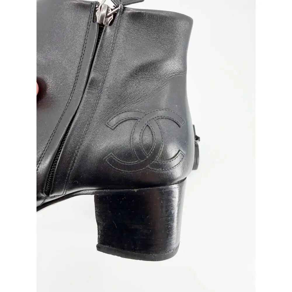 Chanel Black Leather CC Logo Low Block Heel Ankle Boots Booties Size 40 EU 9.5